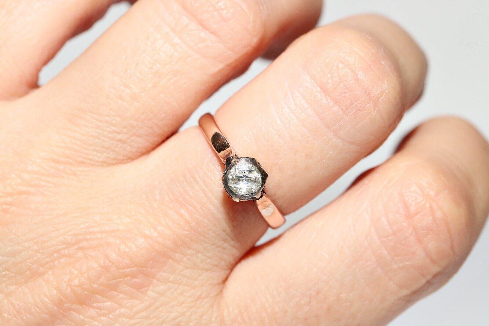 Antiguo anillo solitario de diamantes naturales talla rosa de oro de 8 quilates de la década de 1900 en venta 5