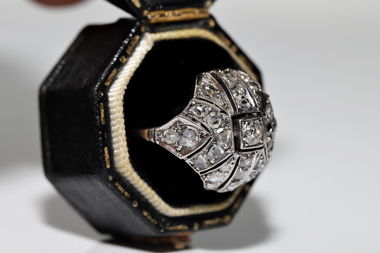 Bague ancienne datant des années 1900, or 8 carats, argent et diamants naturels décorés en vente 10