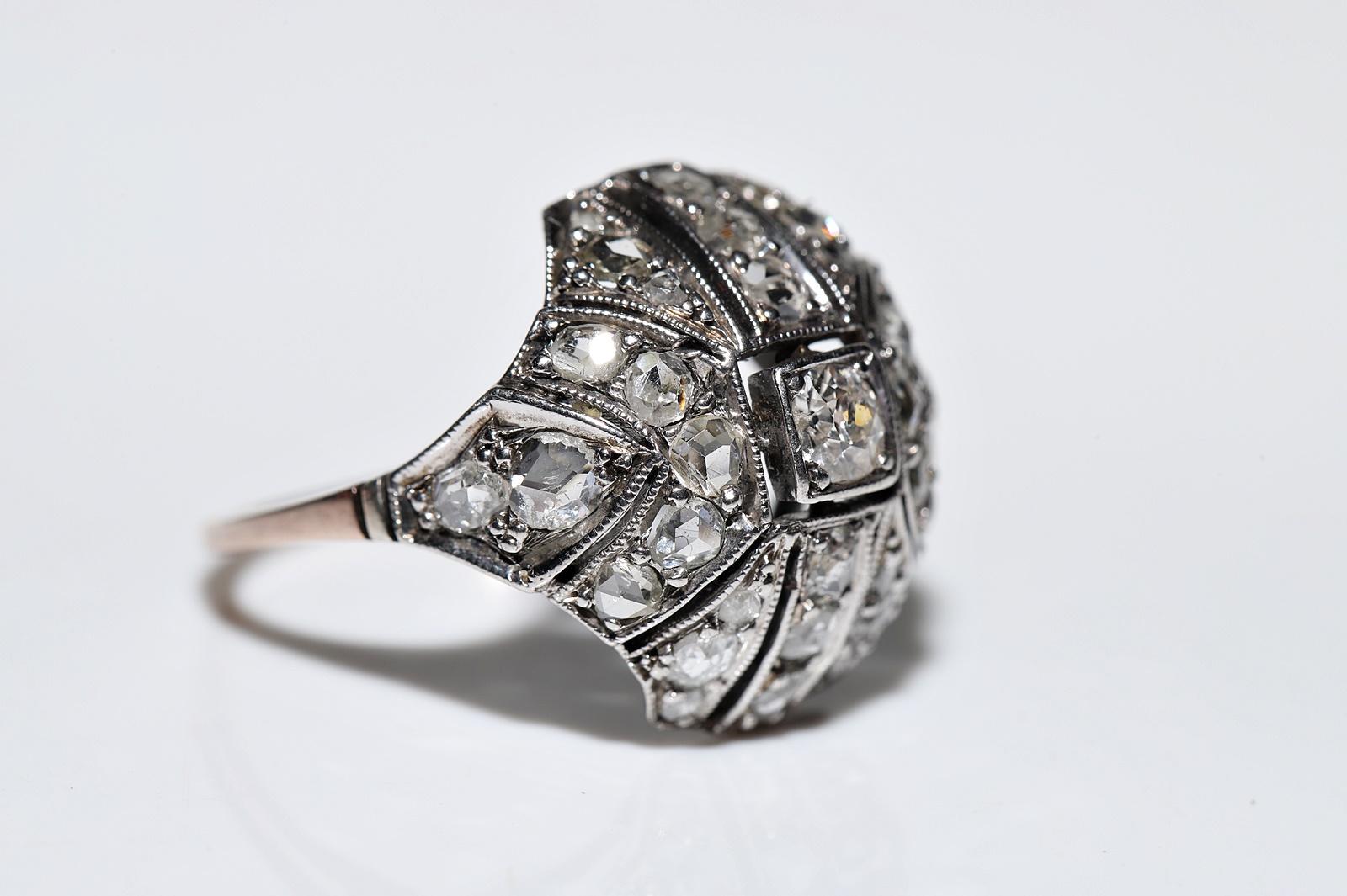 Bague ancienne datant des années 1900, or 8 carats, argent et diamants naturels décorés Pour femmes en vente