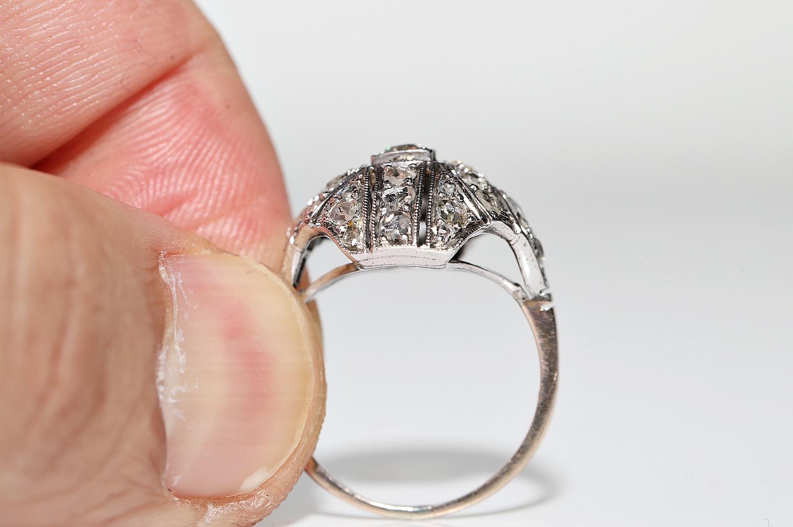 Bague ancienne datant des années 1900, or 8 carats, argent et diamants naturels décorés en vente 2