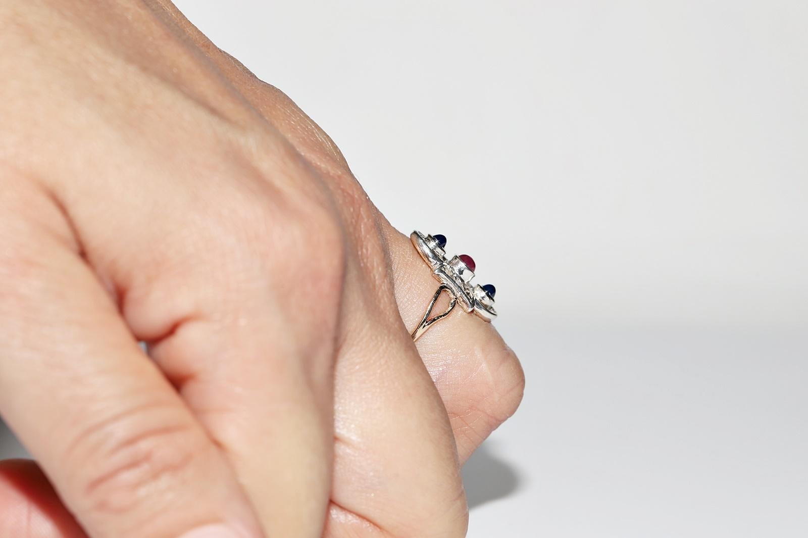 Antiker Ring, um 1900, 8 Karat Gold, Platin, Silber, natürlicher Diamant, Saphir und Rubin (Rosenschliff) im Angebot