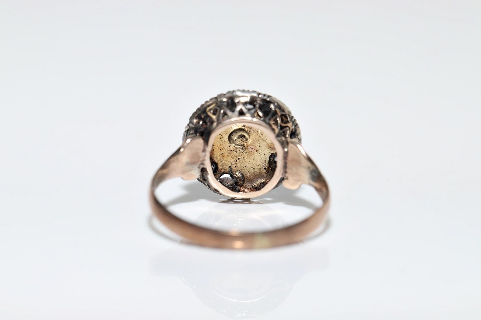 Antique Circa 1900s 8k Gold Top Silver Natural Rose Cut Diamond Decorated Ring For Sale 4