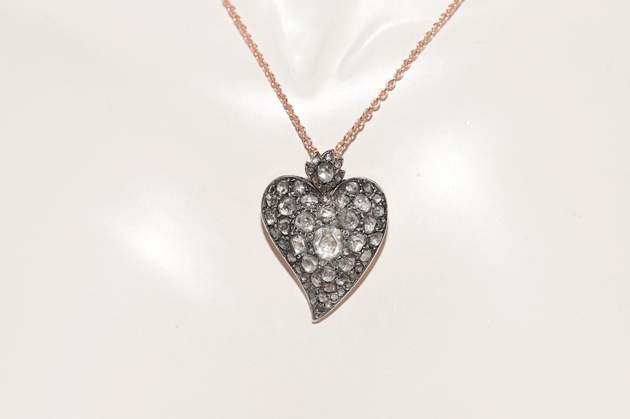 Taille rose Antique Circa 1900s 8k Gold Top Silver Natural Rose Cut Diamond Heart Necklace en vente