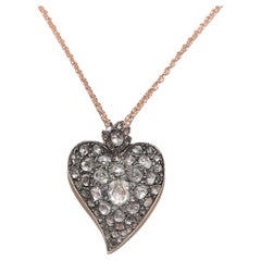 Antica collana a cuore con diamanti taglio rosa naturale in oro 8k del 1900 A. Silver