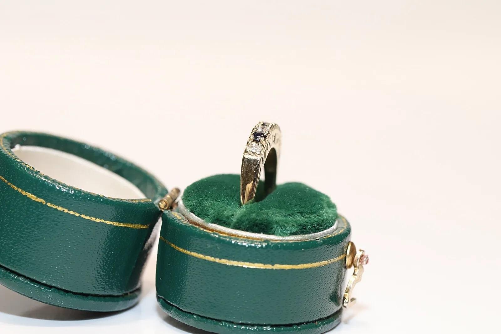 Anello antico CIRCA 1900 in oro 9k con diamanti naturali e zaffiri in vendita 4