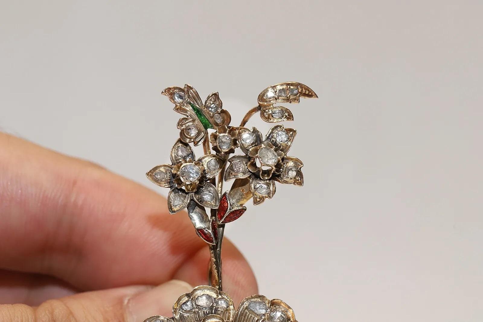 Antique Circa 1900s 9k Gold Natural Rose Cut Diamond And Ruby Emerald Brooch For Sale 8