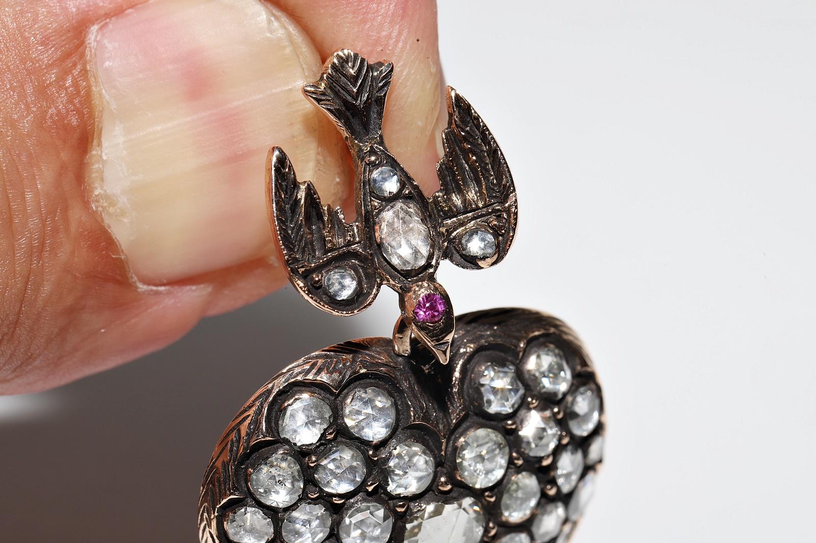 Pendentif cœur oiseau ancien des années 1900 en or 9 carats avec diamants naturels taille rose Pour femmes en vente