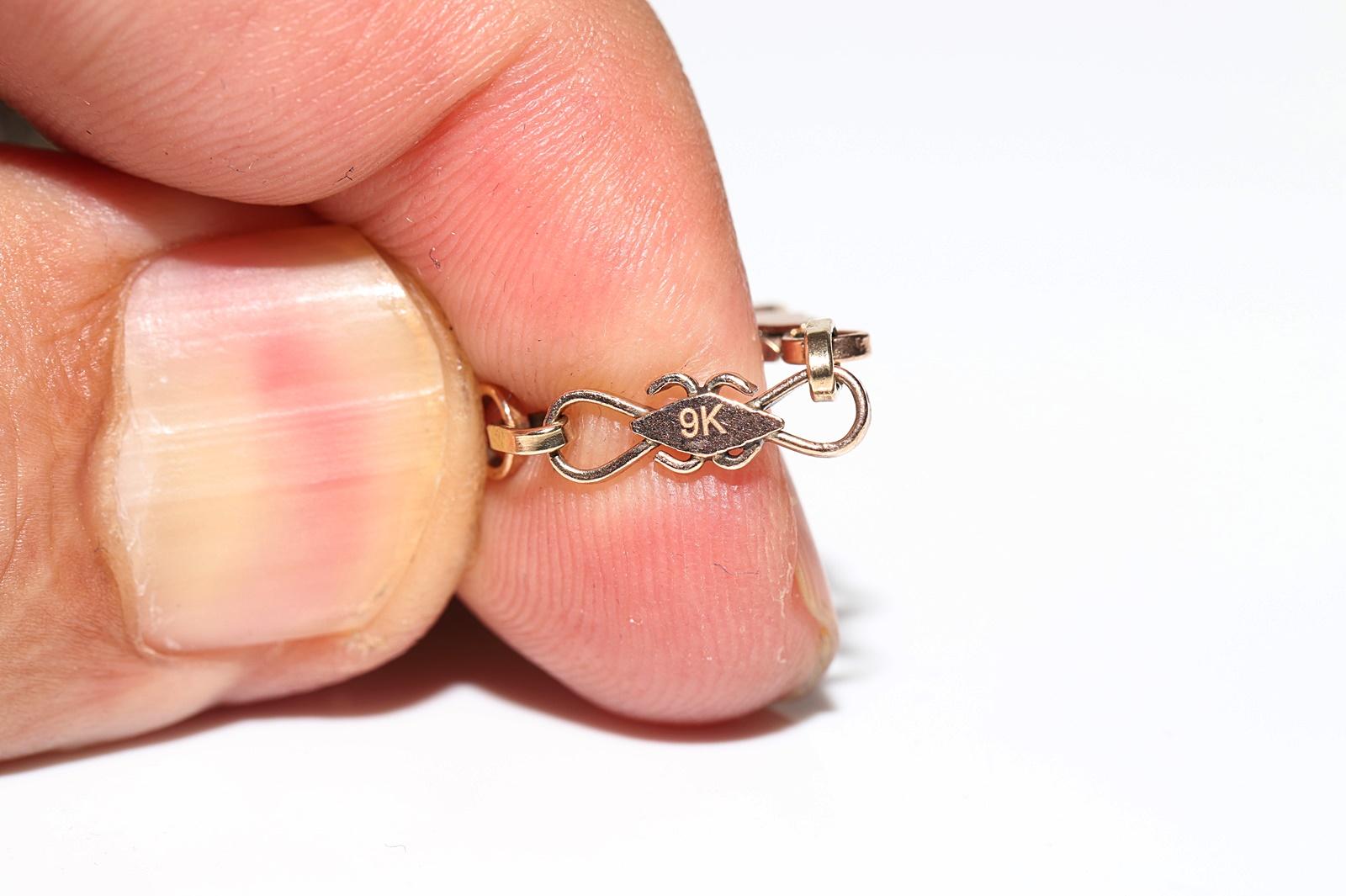 Collier pendentif ancien des années 1900 en or 9 carats décoré de diamants naturels taille rose en vente 8