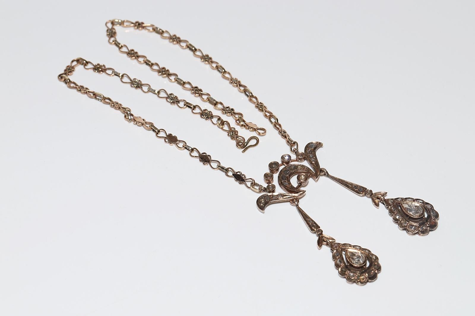 Antique Circa 1900s 9k Gold Natural Rose Cut Diamond Decorated Pendant Necklace For Sale 4