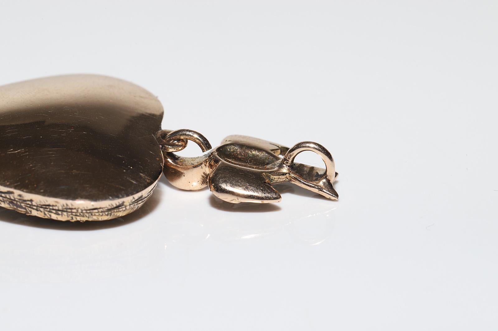 Pendentif ancien oiseau cœur en or 9 carats avec diamants naturels taille rose, datant des années 1900 en vente 4