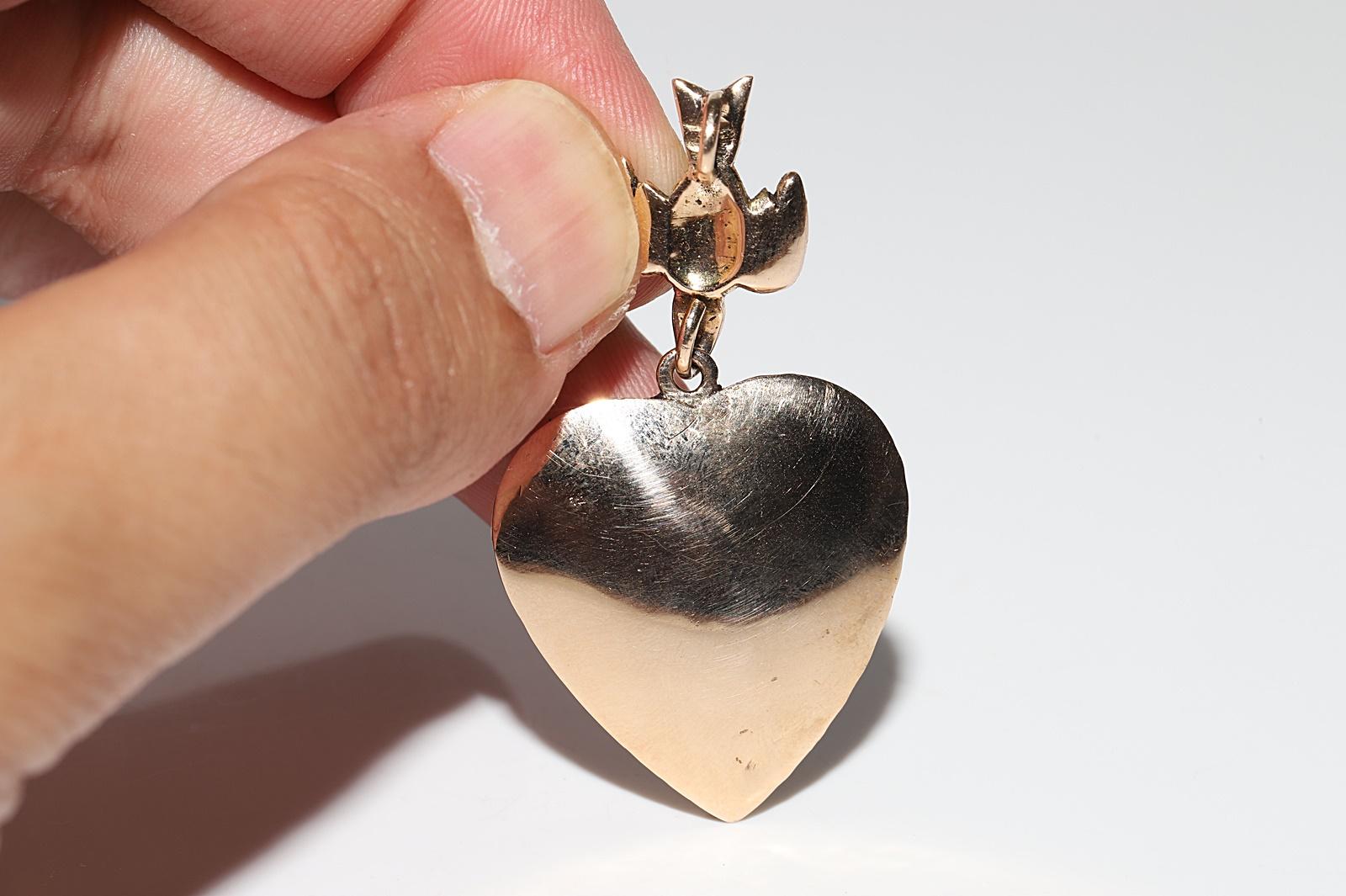 Pendentif ancien oiseau cœur en or 9 carats avec diamants naturels taille rose, datant des années 1900 en vente 3