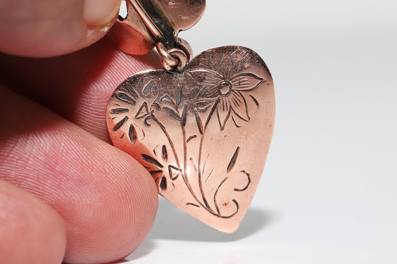 Antique Circa 1900s 9k Gold Natural Rose Cut Diamond Heart Pendant Necklace For Sale 2