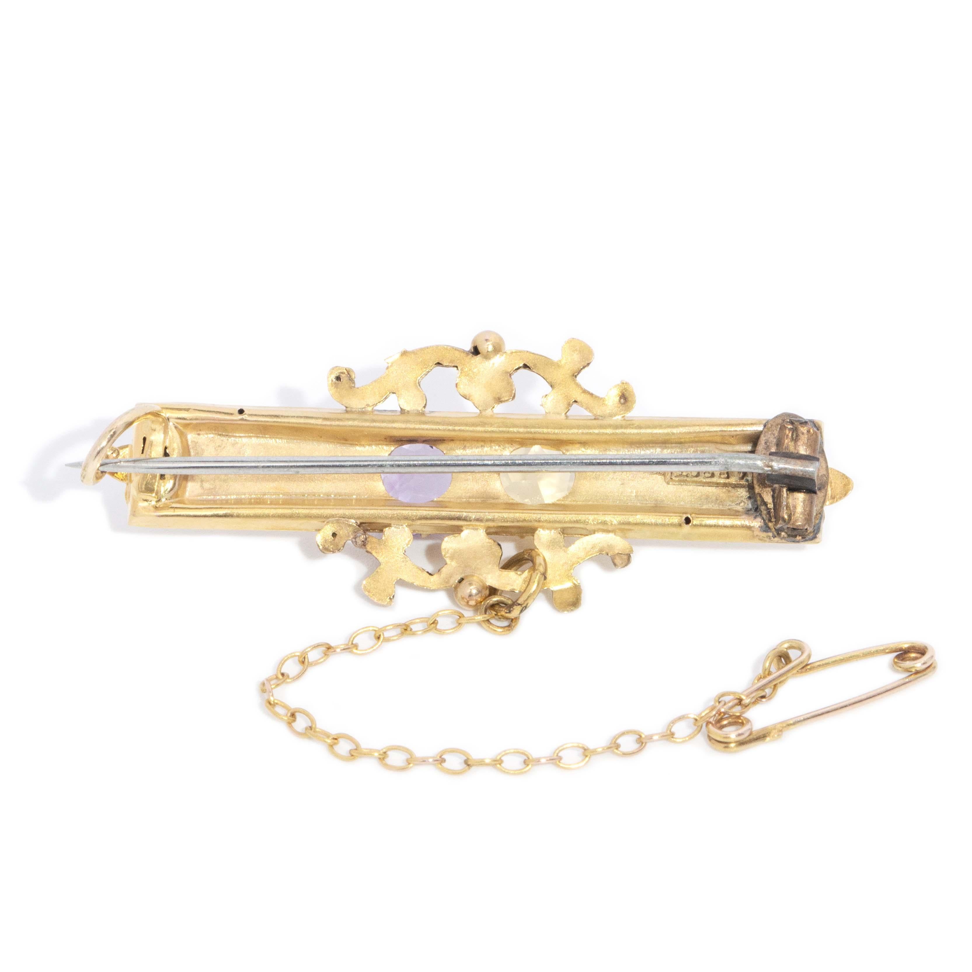 Antique Circa 1900s Amethyst & Citrine Nature Brooch 9 Carat Yellow Gold en vente 1