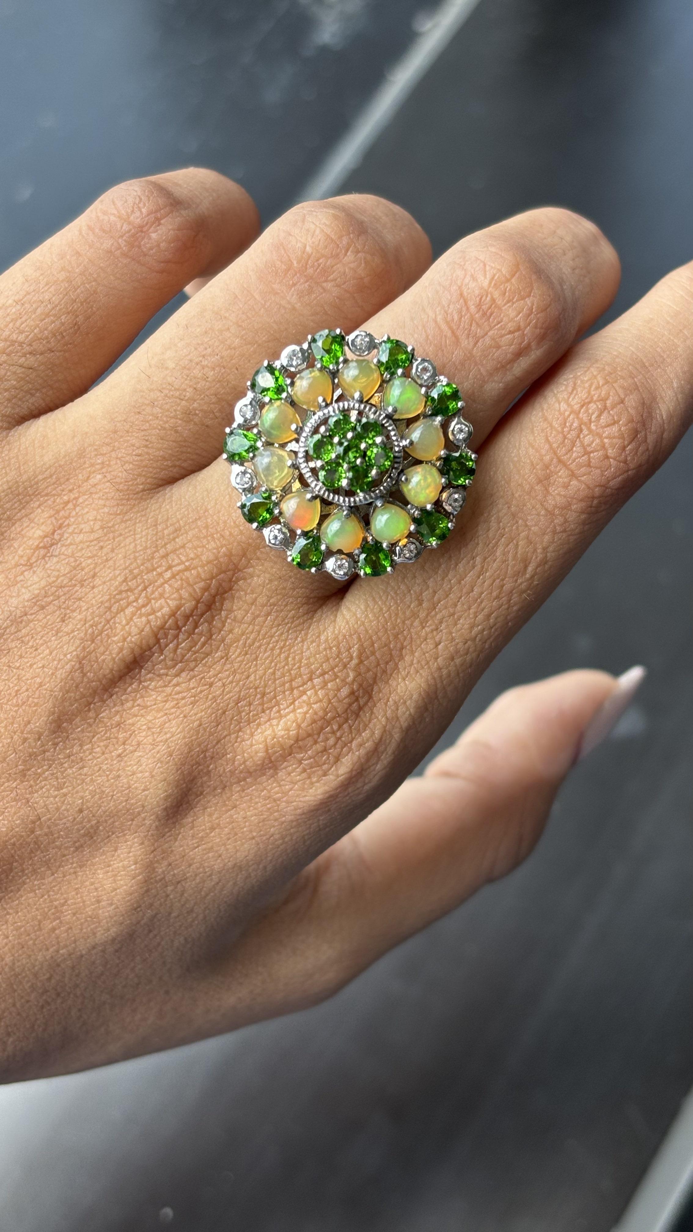 Antique circa 1900s Diopside, Opal & White Topaz Fancy Cocktail Ring in Silver For Sale 4
