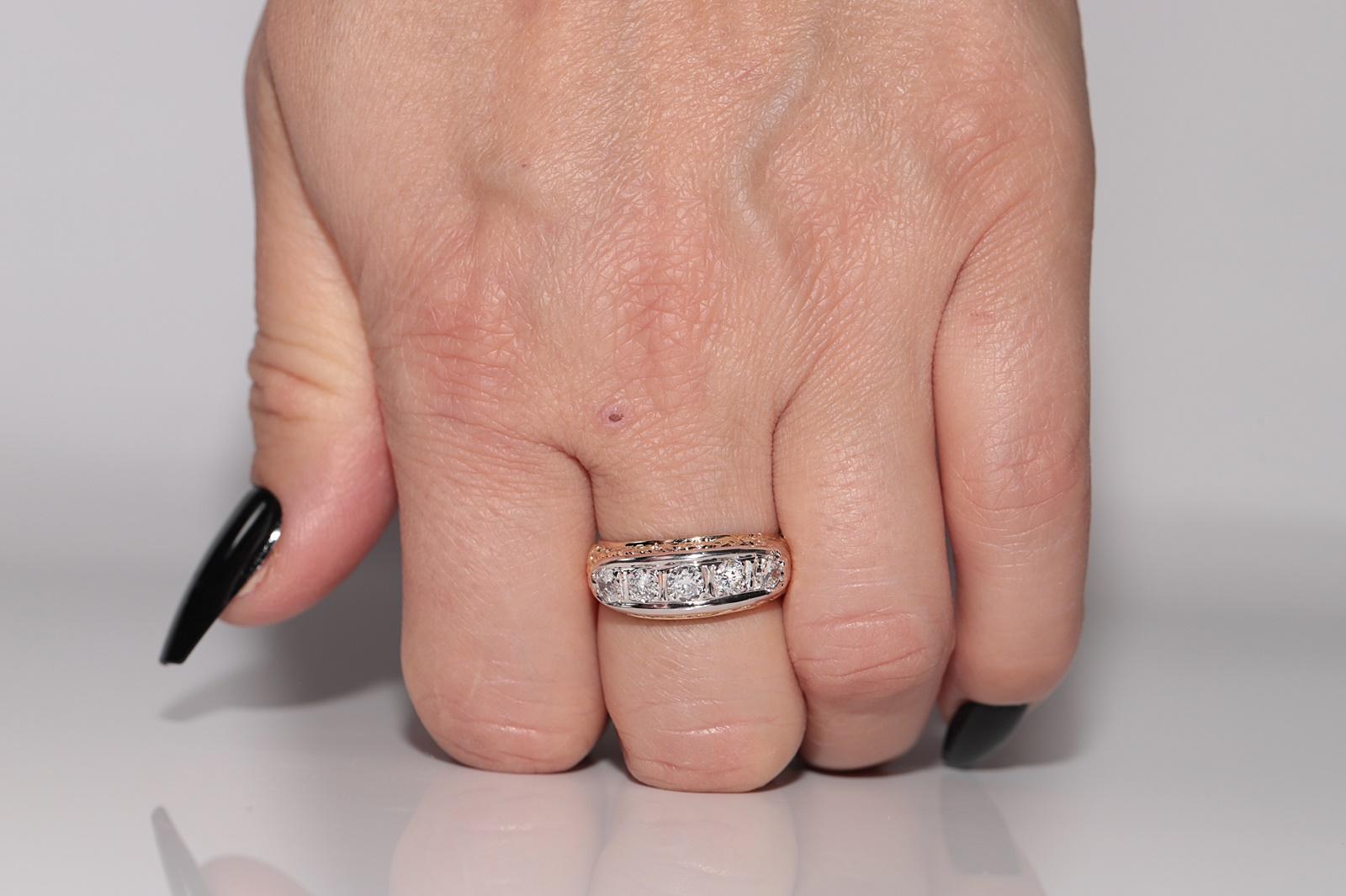 Ancienne bague jonc artisanale des années 1900 en or 14 carats décorée de diamants naturels en vente 9