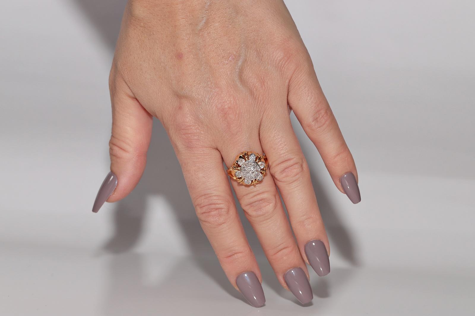Anillo Antiguo Circa 1900s Hecho a Mano de Oro de 14k Decorado con Diamantes Naturales de Corte Antiguo en venta 7