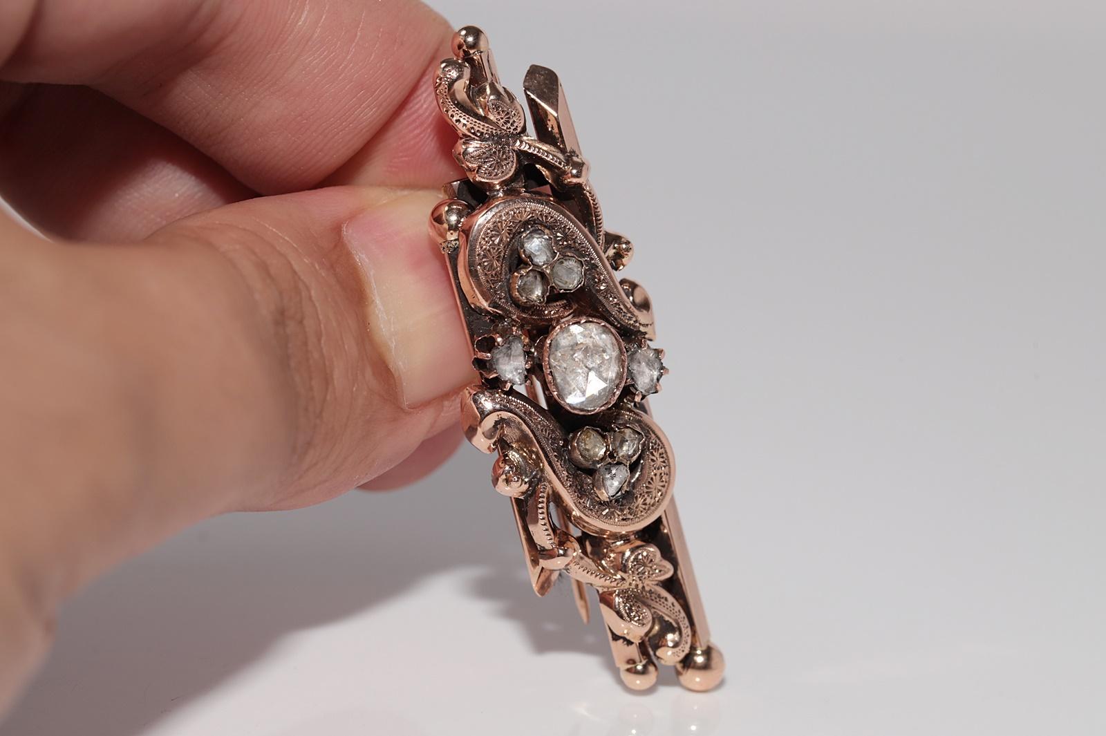 Antique Circa 1900s Handcrafted 14k Gold Natural Rose Cut Diamond Brooch For Sale 13