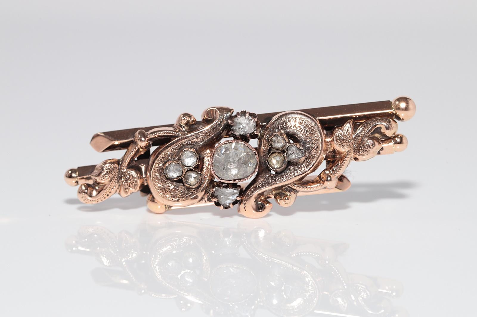 In very good condition.
Total weight is 6.6 grams.
Totally is all diamond 0.80 ct.
Please contact for any questions..