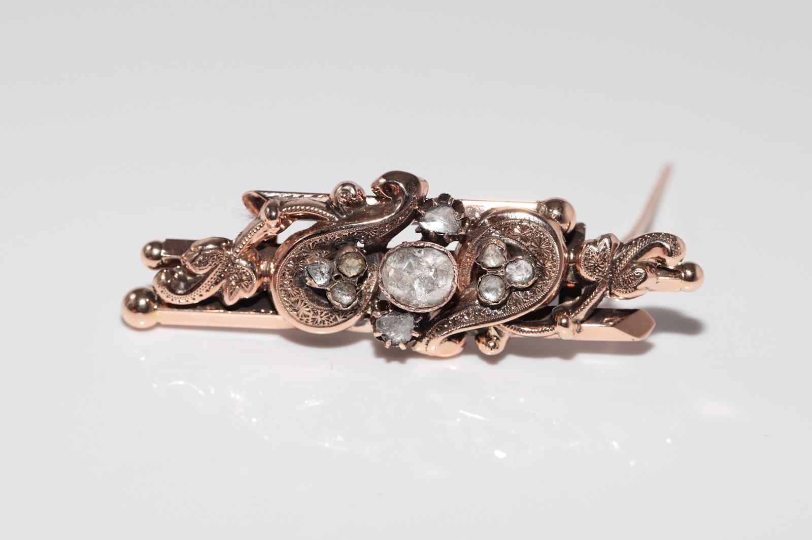 Victorian Antique Circa 1900s Handcrafted 14k Gold Natural Rose Cut Diamond Brooch For Sale