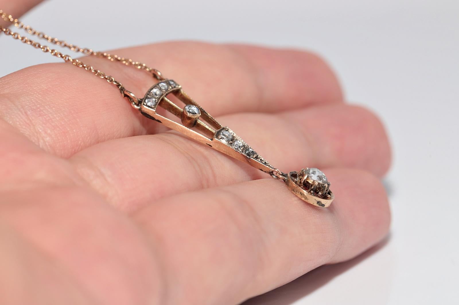 Collier pendentif ancien des années 1900, fabriqué à la main en or 14 carats avec diamants naturels taille rose en vente 2