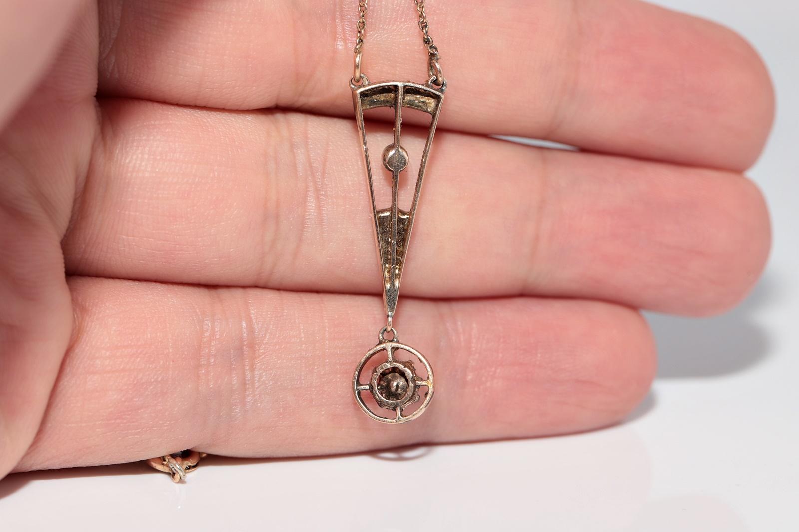 Collier pendentif ancien des années 1900, fabriqué à la main en or 14 carats avec diamants naturels taille rose en vente 3