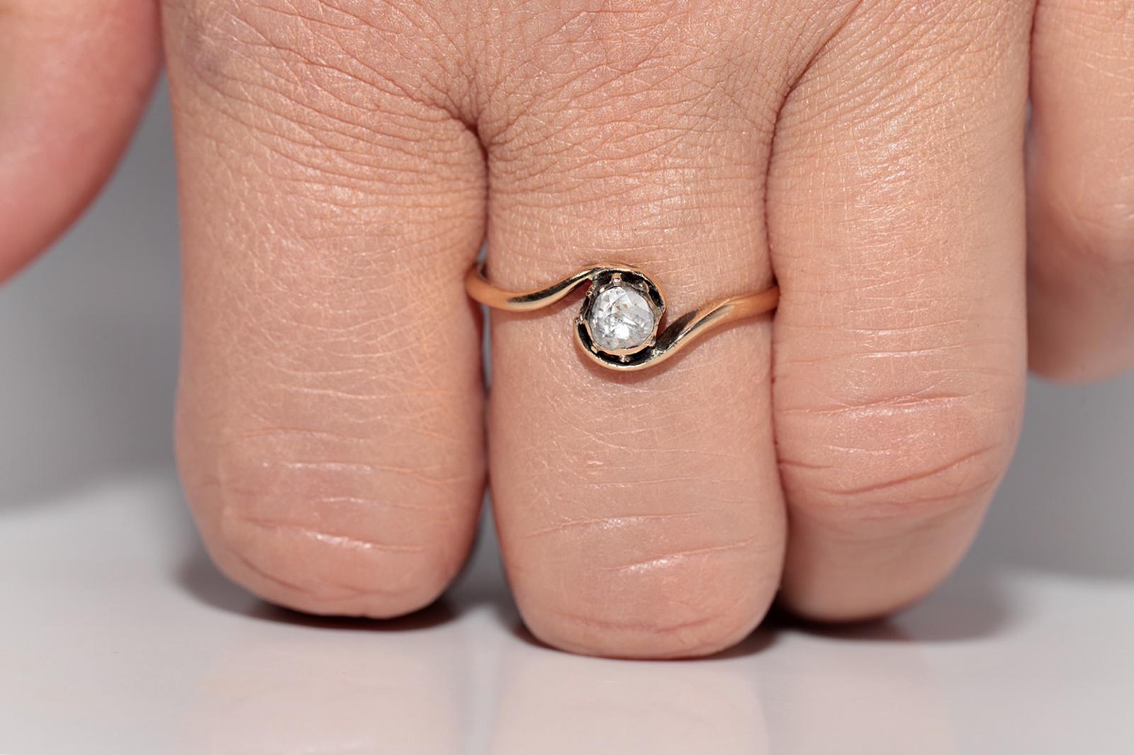 Taille rose Bague solitaire ancienne datant des années 1900, fabriquée à la main en or 14 carats avec diamants naturels taille rose en vente