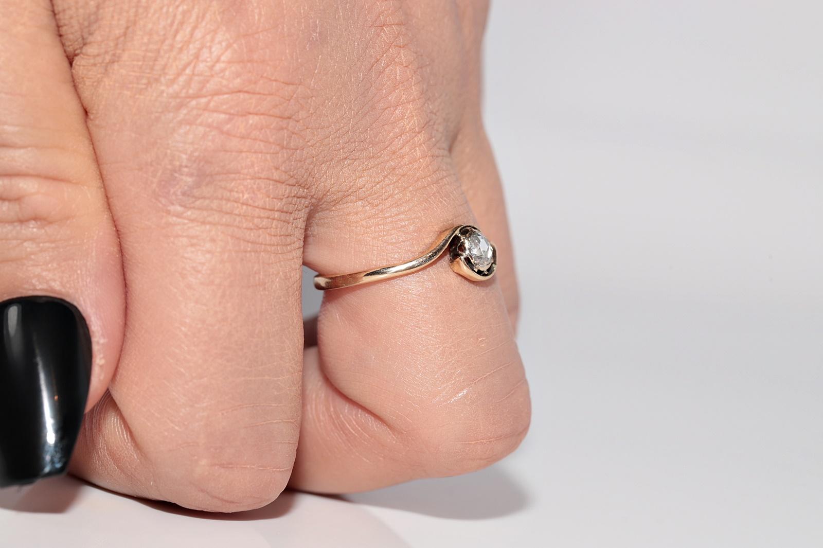 Bague solitaire ancienne datant des années 1900, fabriquée à la main en or 14 carats avec diamants naturels taille rose Bon état - En vente à Fatih/İstanbul, 34