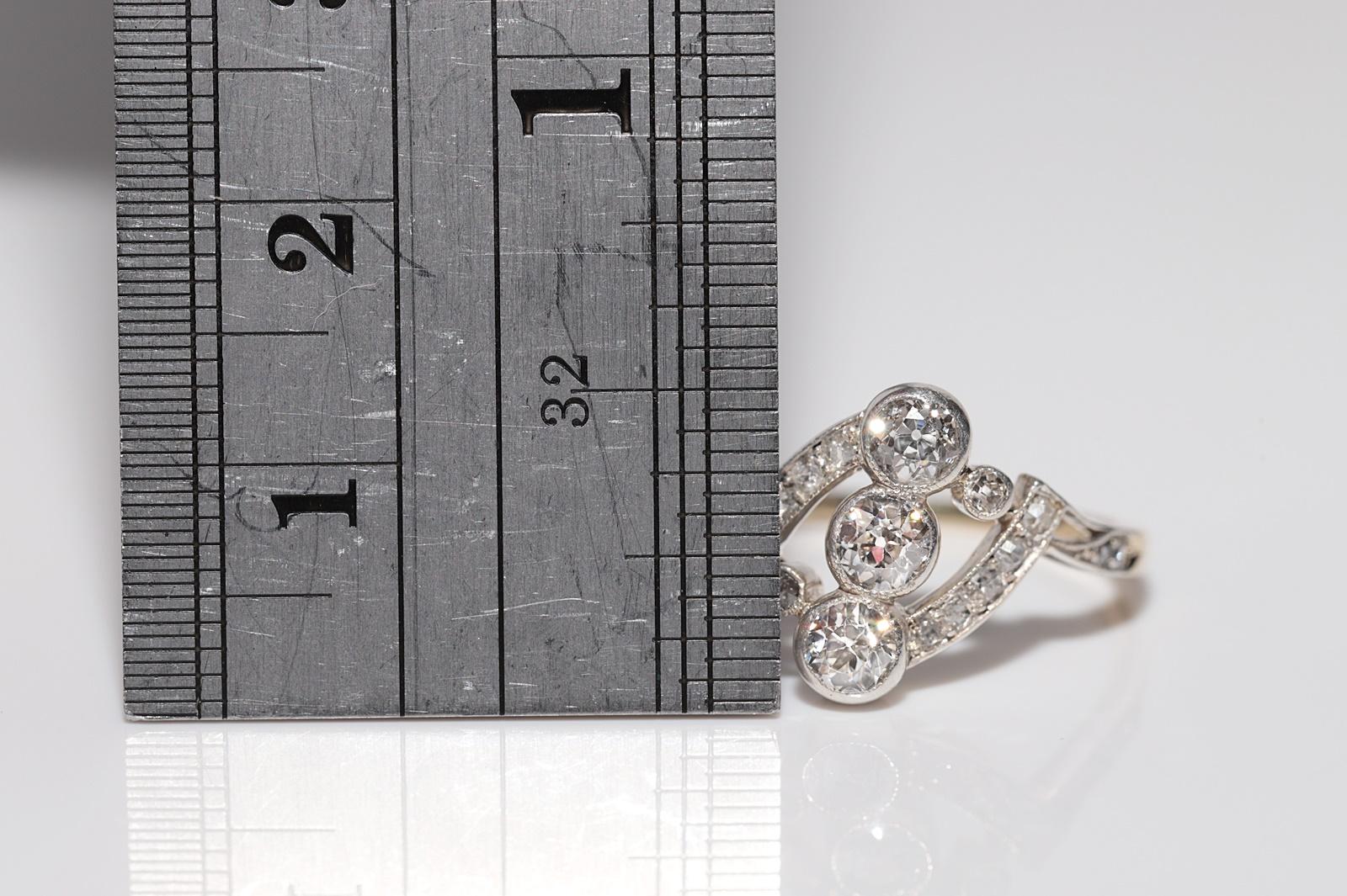 Ancien fabriqué à la main vers 1900  14k Gold Top Silver  Bague en diamant naturel en vente 5