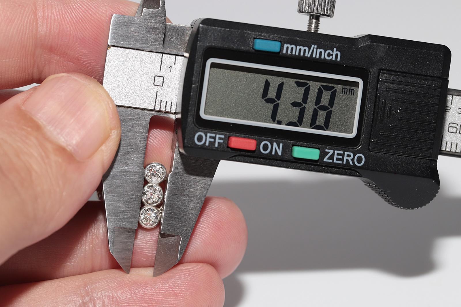 Ancien fabriqué à la main vers 1900  14k Gold Top Silver  Bague en diamant naturel en vente 7