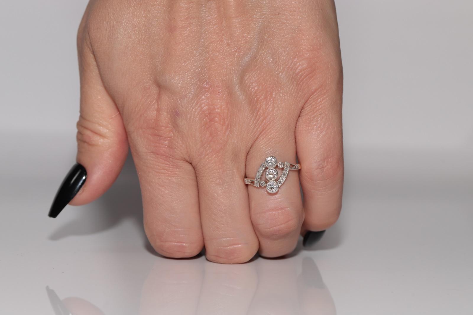 Ancien fabriqué à la main vers 1900  14k Gold Top Silver  Bague en diamant naturel en vente 10