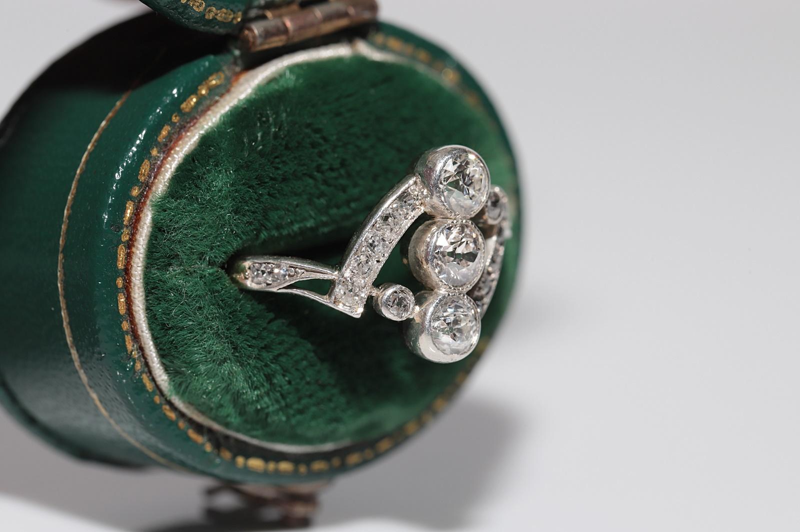 Victorien Ancien fabriqué à la main vers 1900  14k Gold Top Silver  Bague en diamant naturel en vente