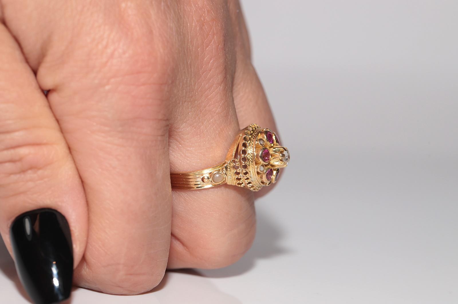 Antiker handgefertigter Ring aus 18 Karat Gold mit natürlichem Diamant und Rubin und Rubin Perle, um 1900 im Angebot 11