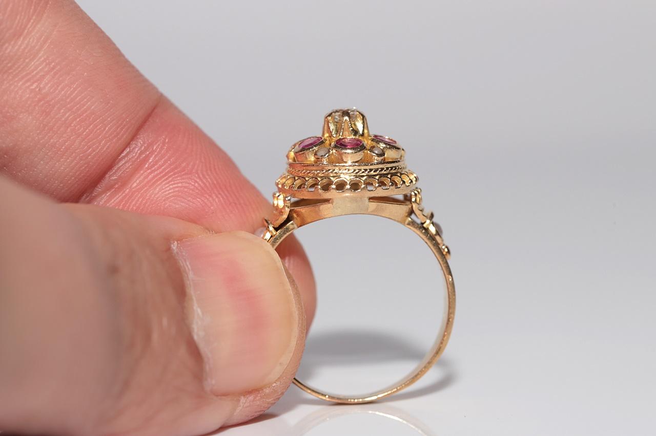 Antiker handgefertigter Ring aus 18 Karat Gold mit natürlichem Diamant und Rubin und Rubin Perle, um 1900 im Angebot 1