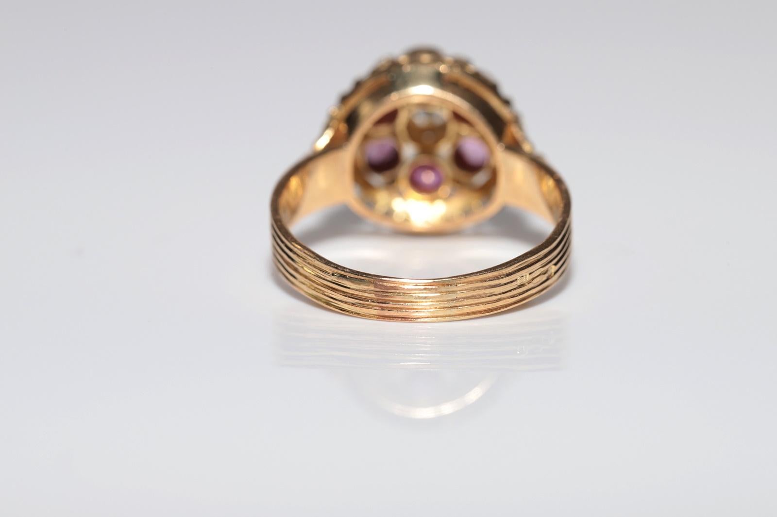 Antiker handgefertigter Ring aus 18 Karat Gold mit natürlichem Diamant und Rubin und Rubin Perle, um 1900 im Angebot 2