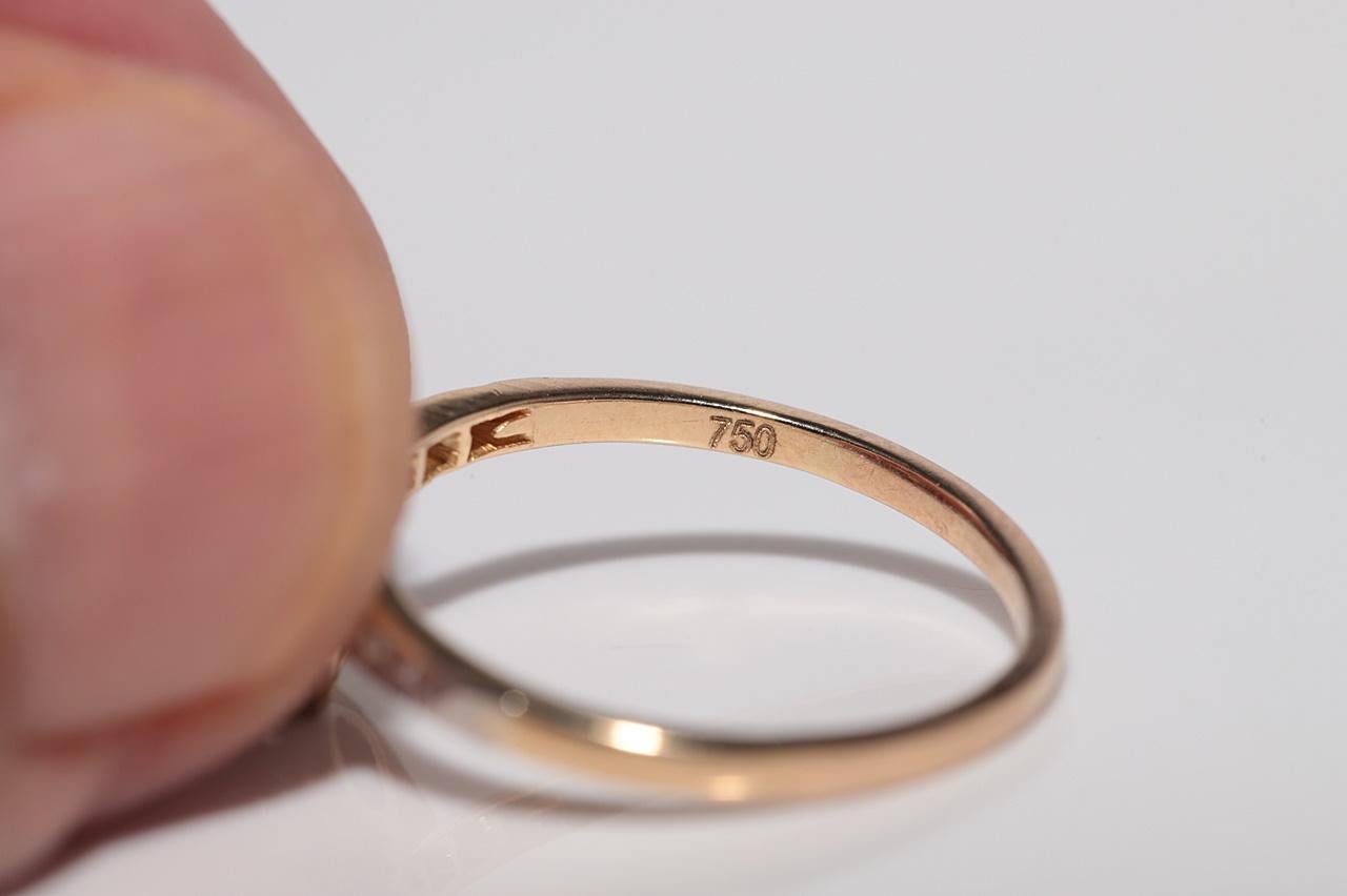 Ancienne bague artisanale des années 1900 en or 18 carats décorée de diamants naturels en vente 4