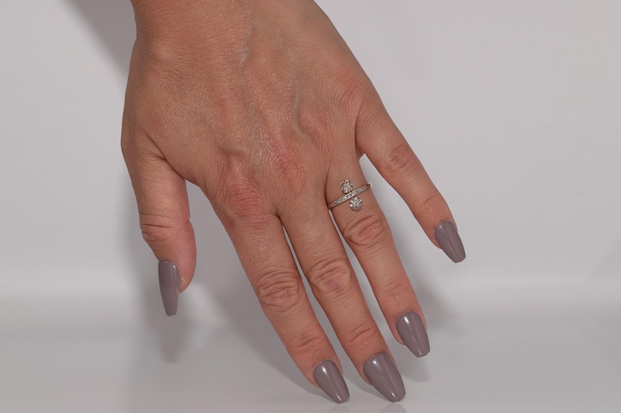 Antico anello decorato con diamanti naturali in oro 18 ct. del 1900 CIRCA in vendita 8