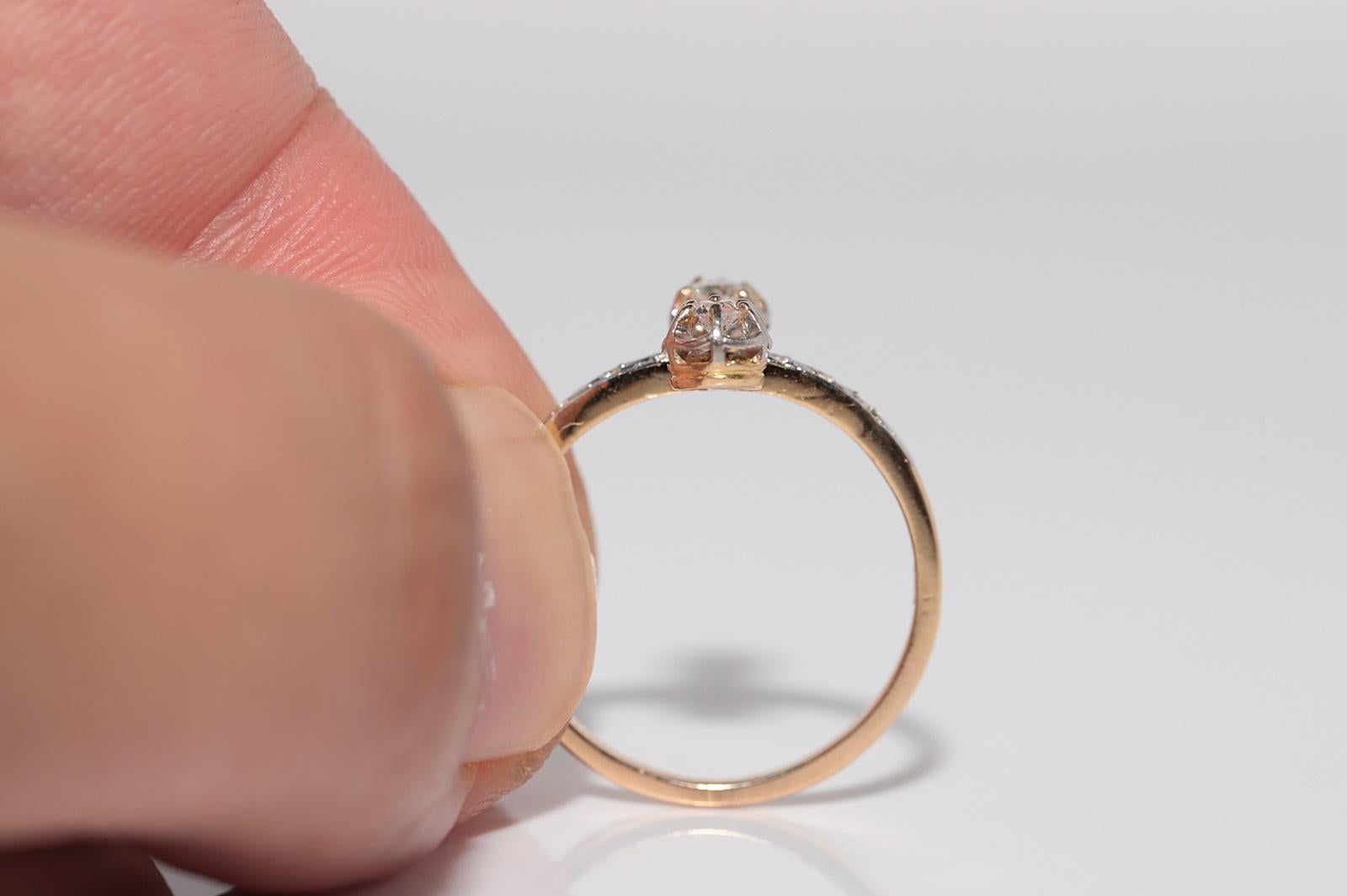 Ancienne bague artisanale des années 1900 en or 18 carats décorée de diamants naturels en vente 1