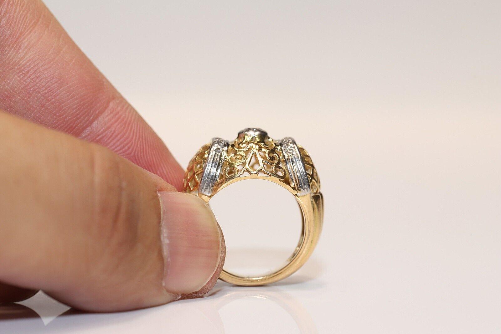 Antique Circa 1900s Handcrafted 18k Gold Natural Diamond Decorated Ring For Sale 2