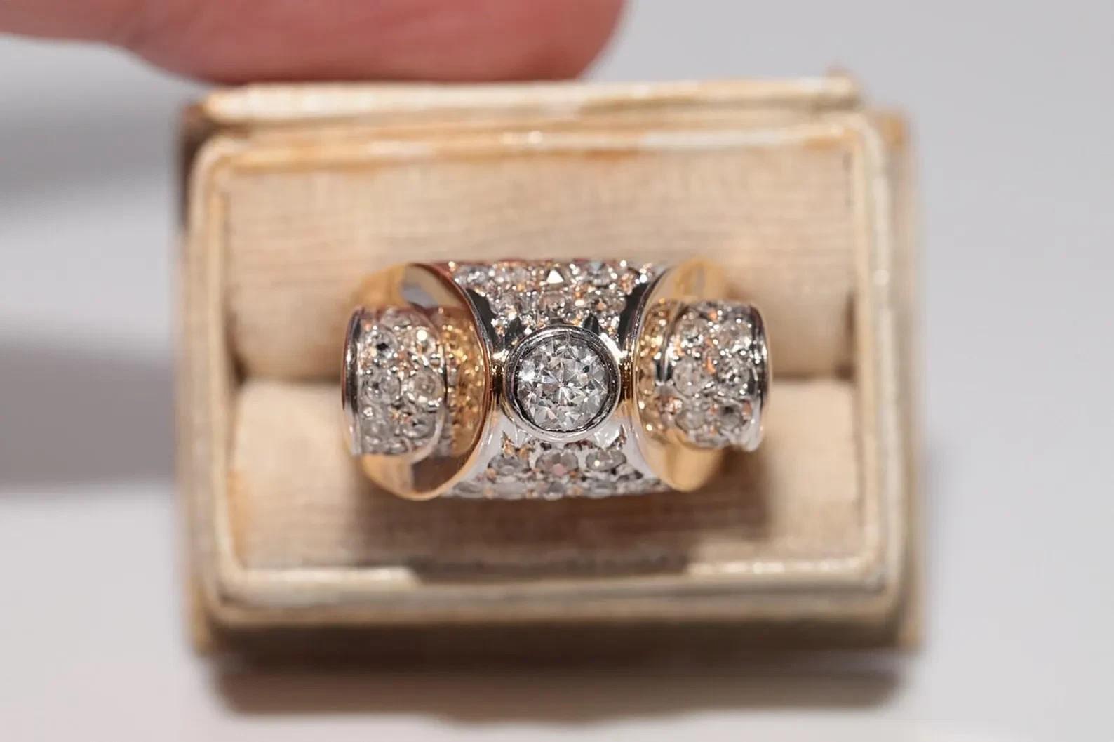 Antico anello con serbatoio decorato con diamanti naturali in oro 18 ct. del 1900 CIRCA in vendita 4