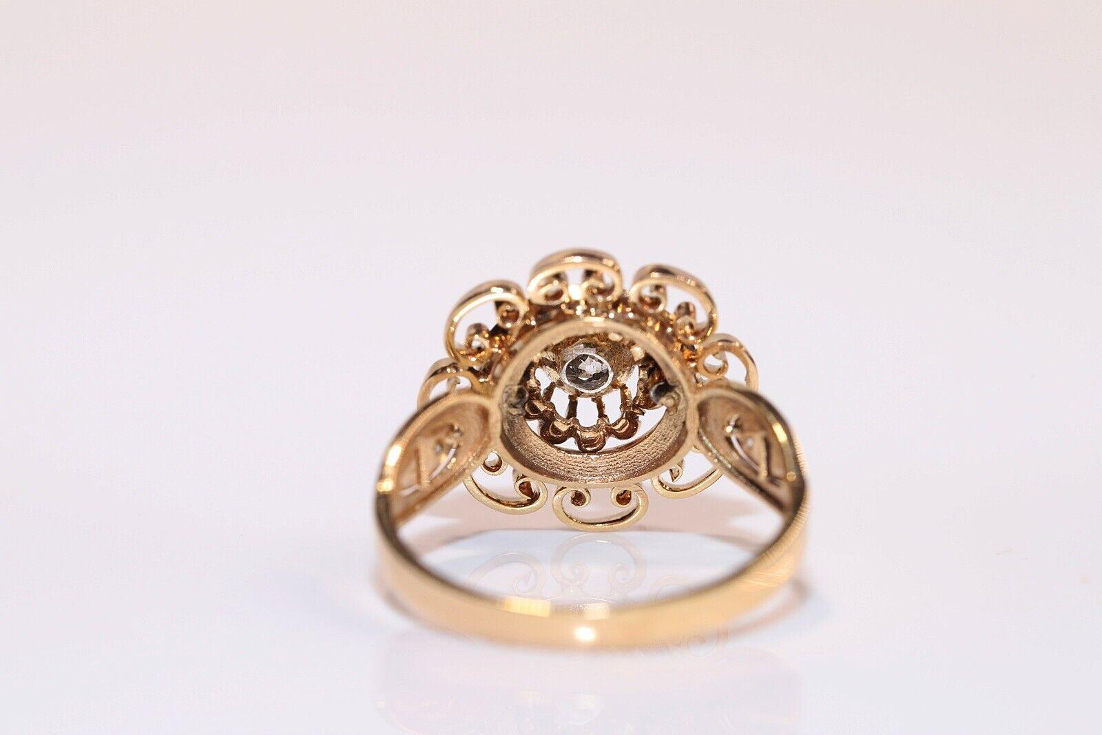 Antike, handgefertigte, um 1900, handgefertigt  18 Karat Gold Solitär-Ring mit natürlichem Diamant im Altschliff im Angebot 2