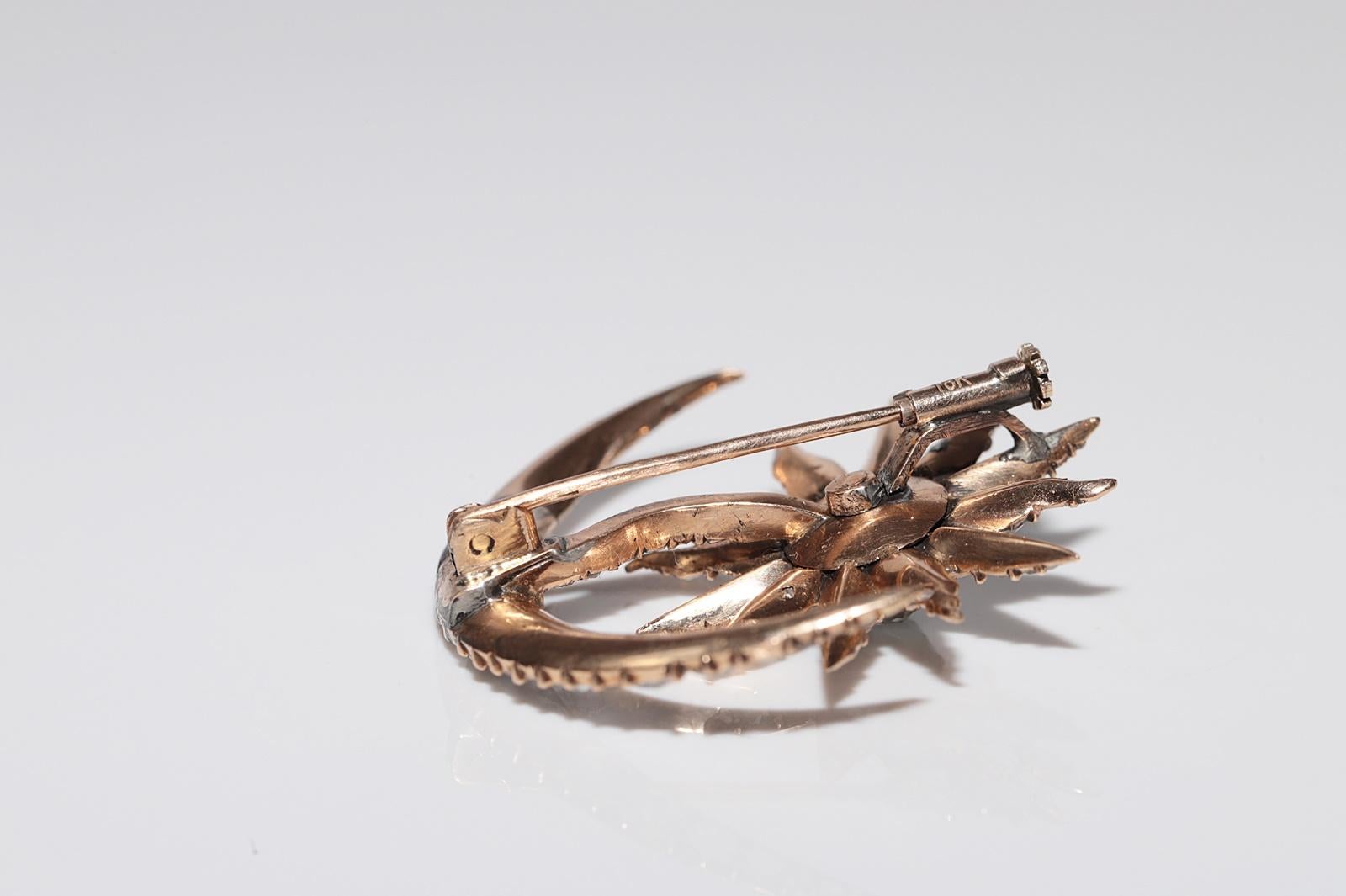 Antique Circa 1900s Handcrafted  18k Gold Natural Rose Cut Diamond Moon Brooch For Sale 6