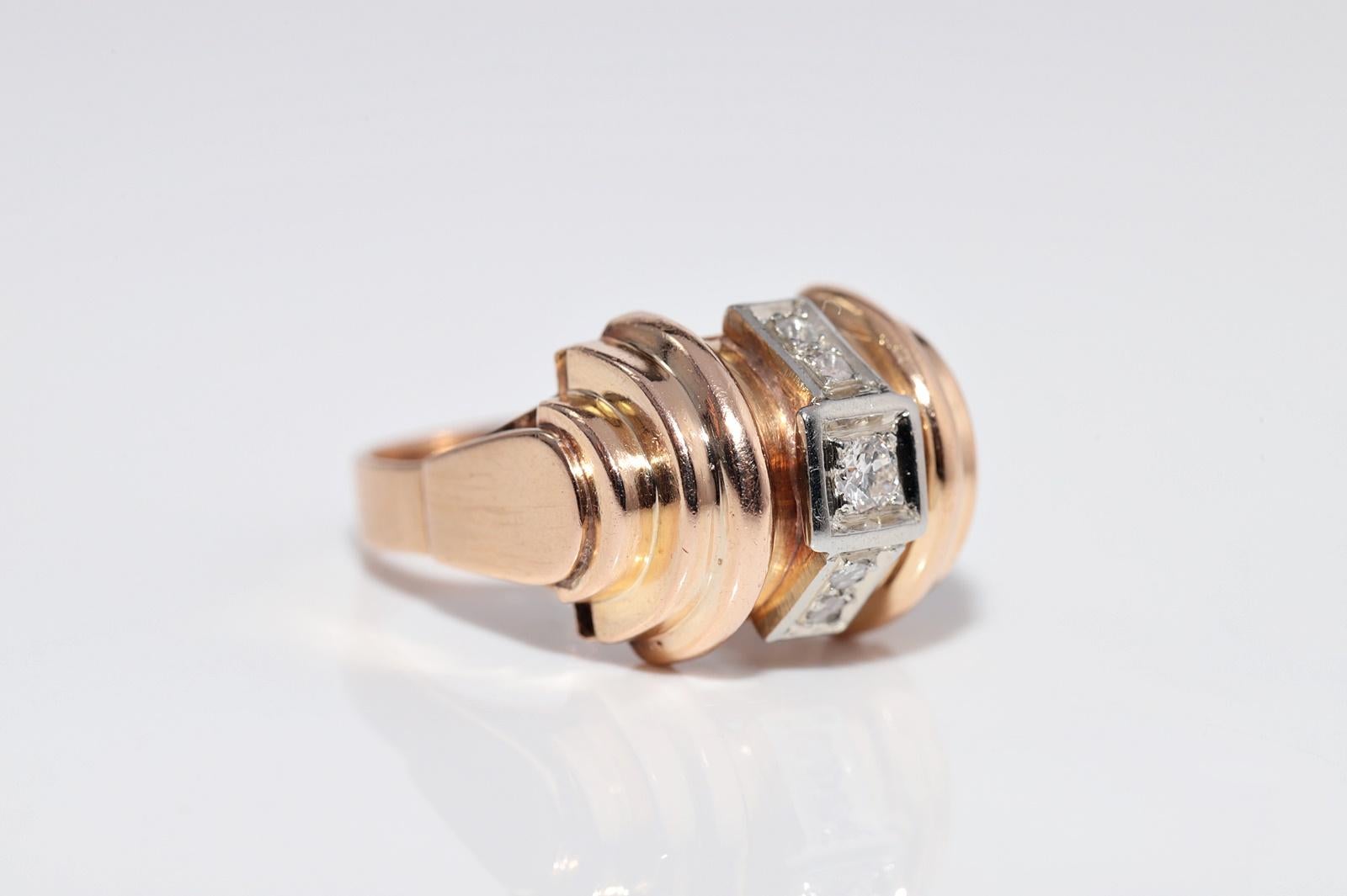 Antico anello decorato con diamanti naturali in oro rosa 18 ct. del 1900, fatto a mano. In condizioni buone in vendita a Fatih/İstanbul, 34