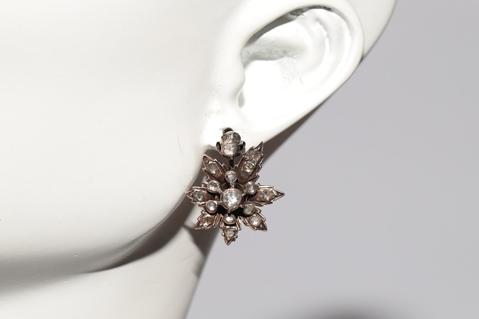 Antique Circa 1900s Handcrafted 8k Gold Natural Rose Cut Diamond Flowers Earring For Sale 12