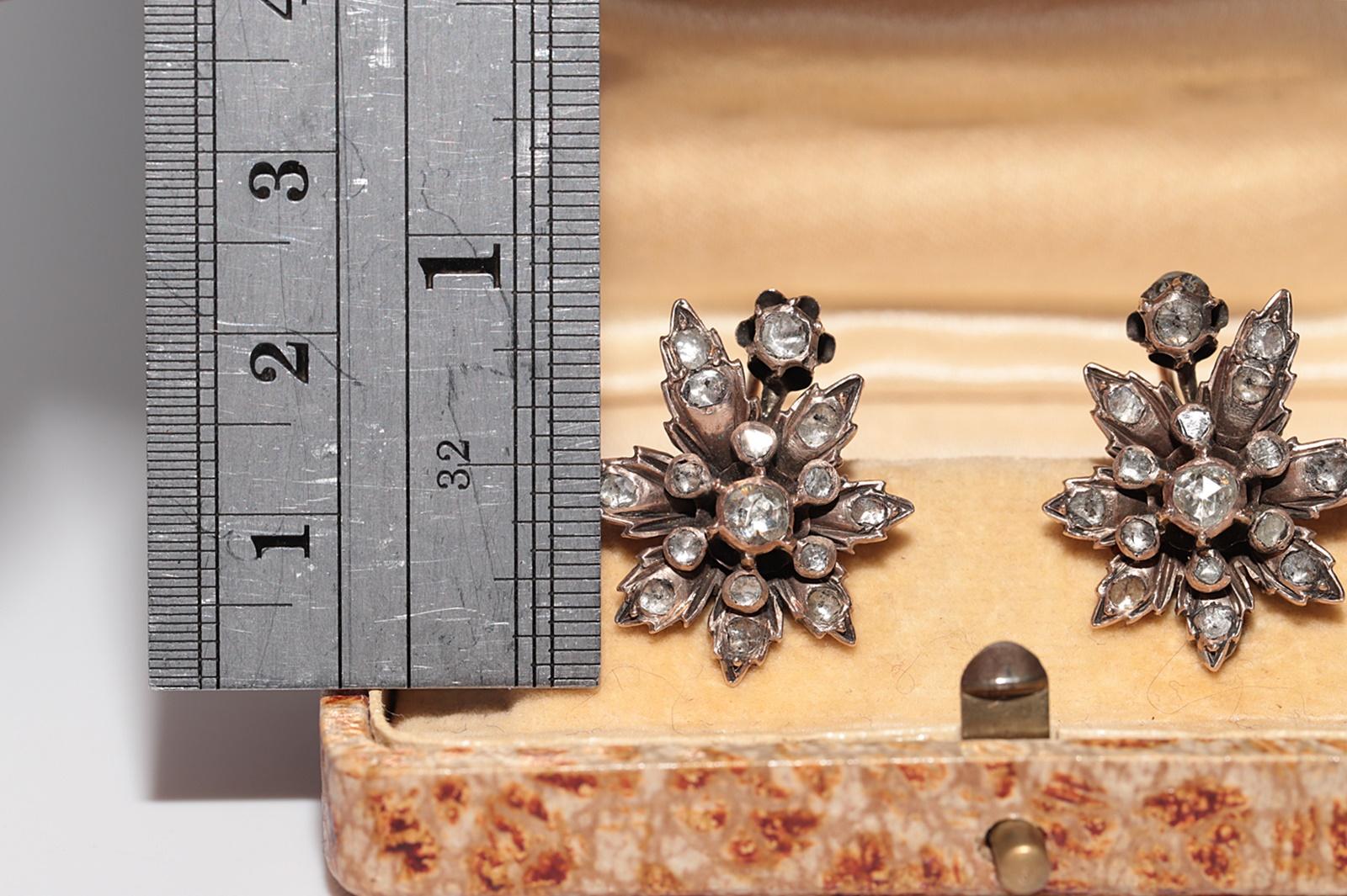 Antique Circa 1900s Handcrafted 8k Gold Natural Rose Cut Diamond Flowers Earring In Good Condition For Sale In Fatih/İstanbul, 34