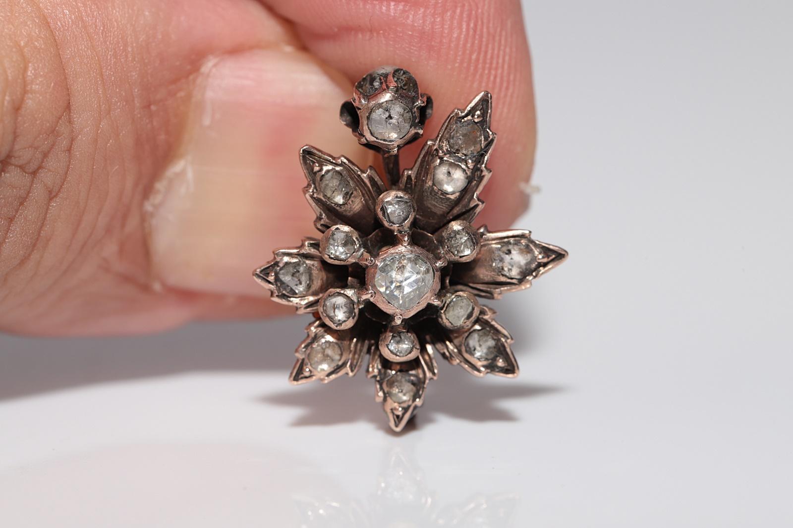 Antique Circa 1900s Handcrafted 8k Gold Natural Rose Cut Diamond Flowers Earring For Sale 1