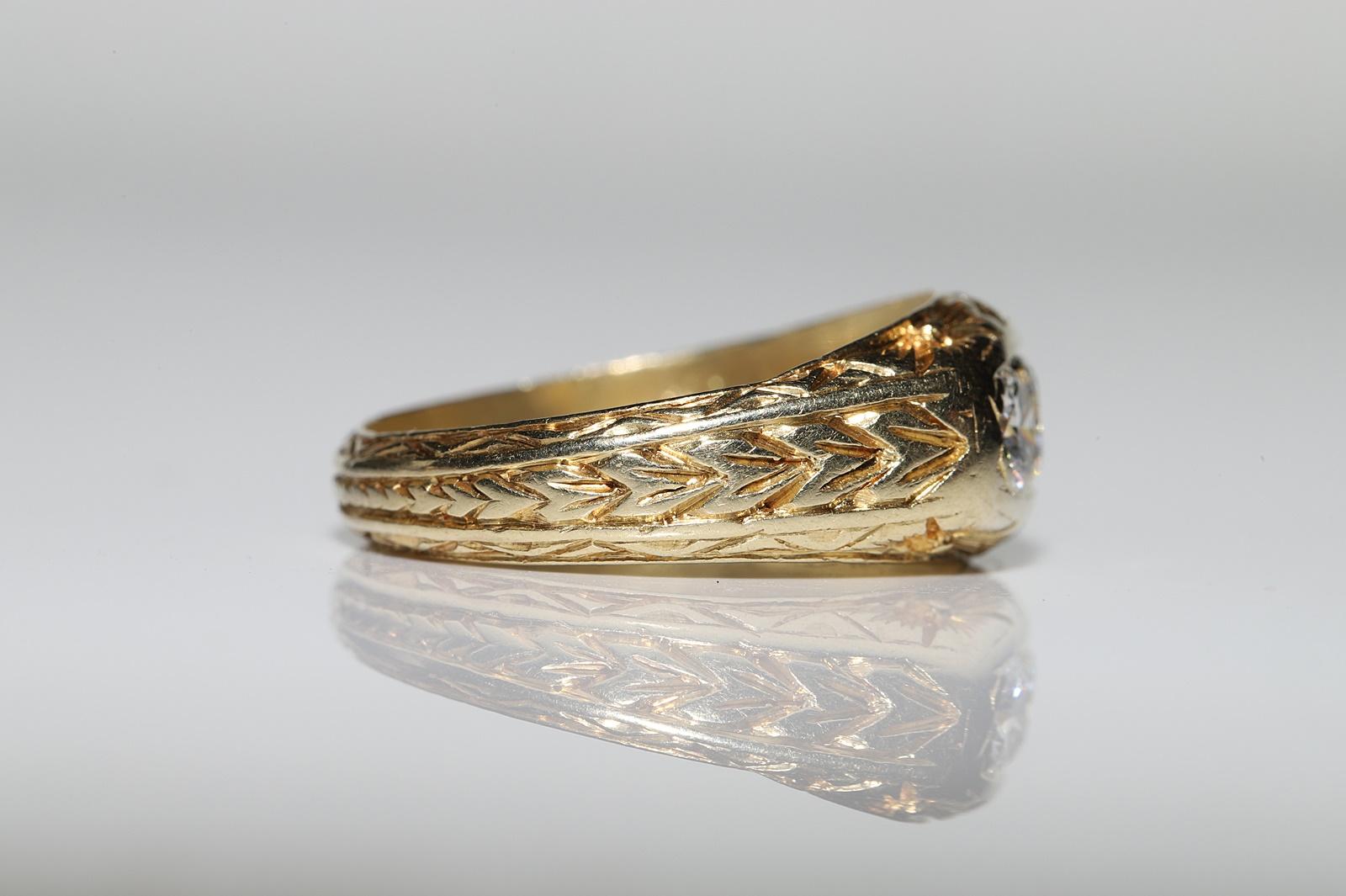 Antique Circa 1900s Handmade 14k Gold Natural Diamond Decorated Band Ring In Good Condition For Sale In Fatih/İstanbul, 34