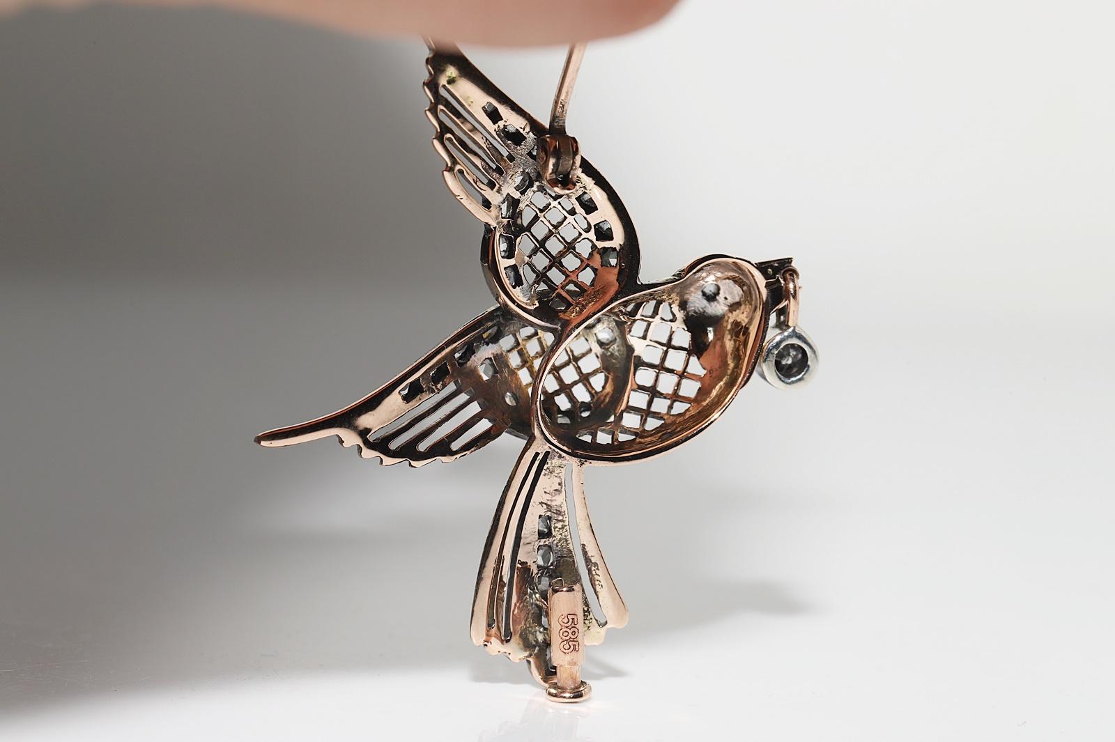 Victorian Antique Circa 1900s Handmade 14k Gold Top Silver Natural Diamond  Bird Brooch For Sale