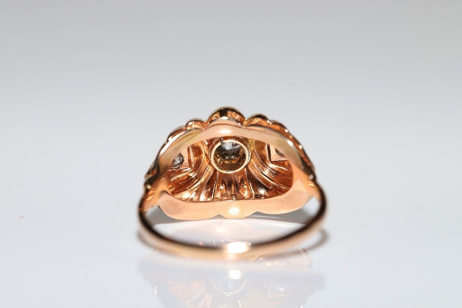 Antique Circa 1900s Handmade  18k gold Natural Diamond Decorated Ring For Sale 2
