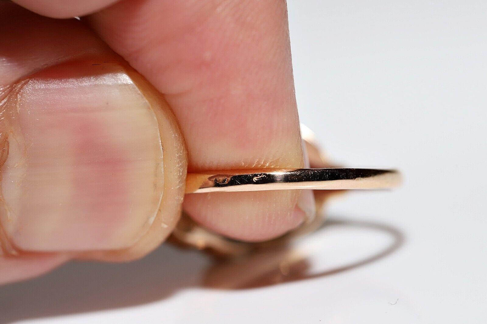 Antike CIRCA 1900s Handgefertigt  18k Gold Natürlicher Diamant verzierter Ring im Angebot 3