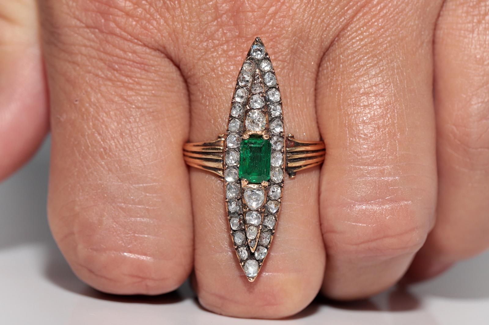 Anello antico CIRCA 1900 con diamante naturale taglio rosa e smeraldo Navette in vendita 8
